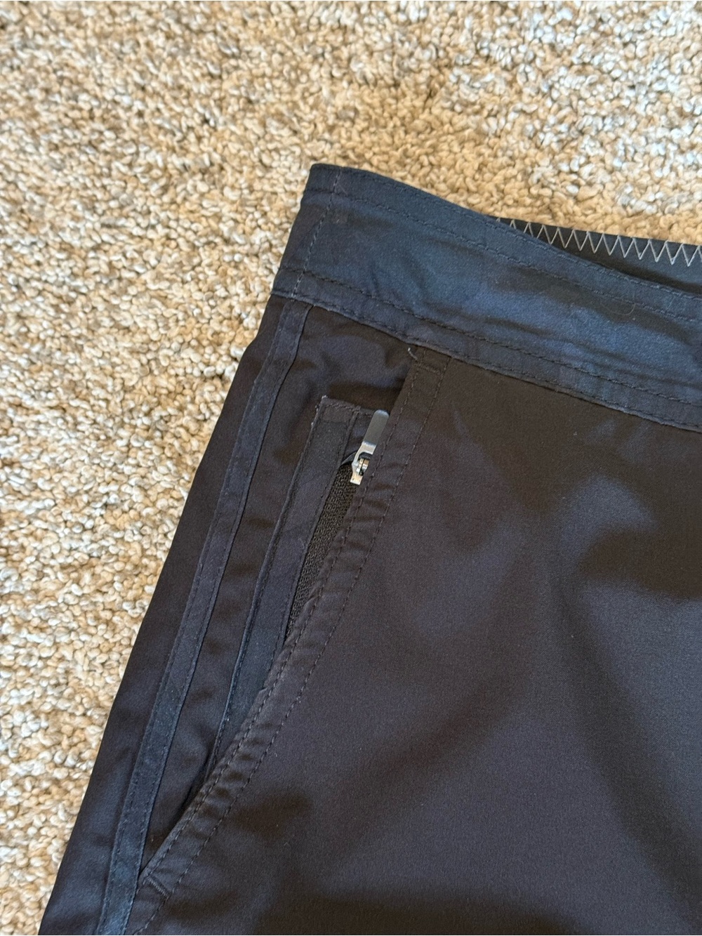 Vuori Cruise Board Shorts - Men's 18.5" Outseam size 36 - Picture 7 of 13